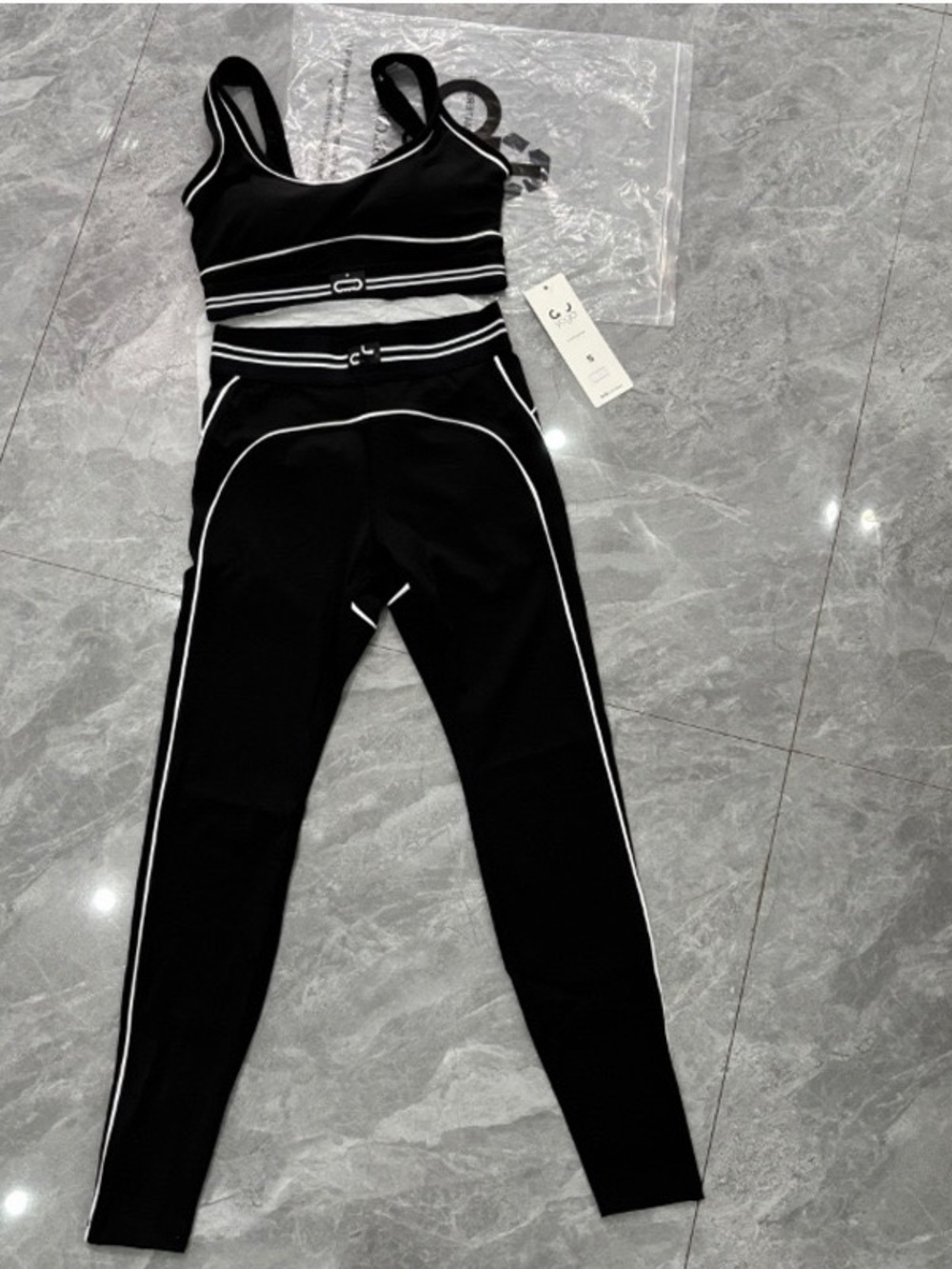 Athletic Black Crop Top & Legging Set with White Piping